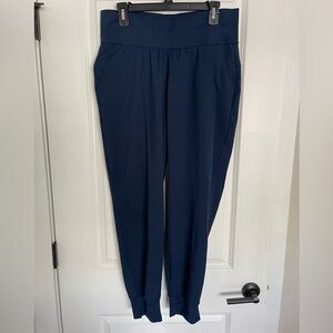 Adidas women’s golf pants L